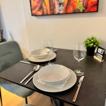 Neu Stadtnest شقة